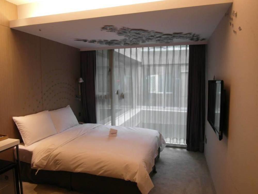 Hotelday Taichung Exterior photo
