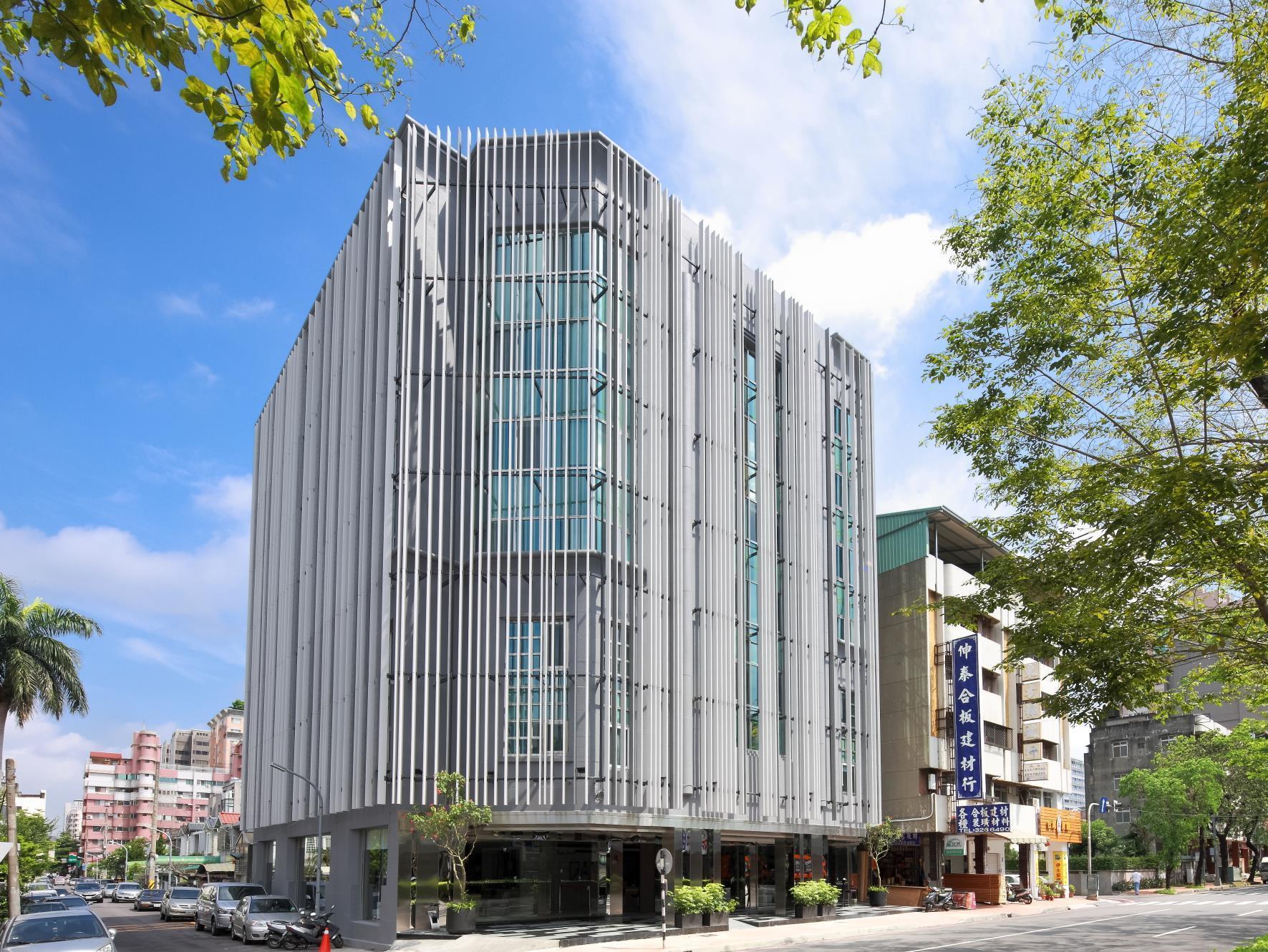 Hotelday Taichung Exterior photo
