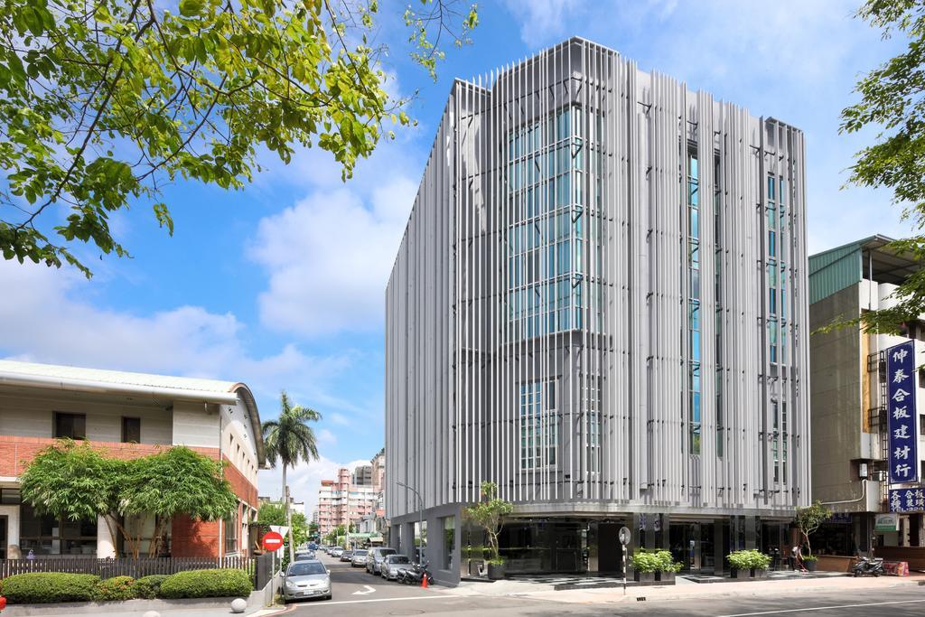 Hotelday Taichung Exterior photo