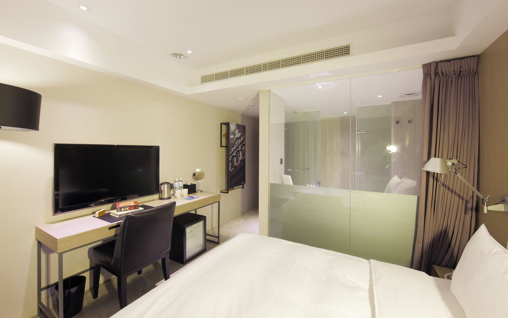 Hotelday Taichung Exterior photo