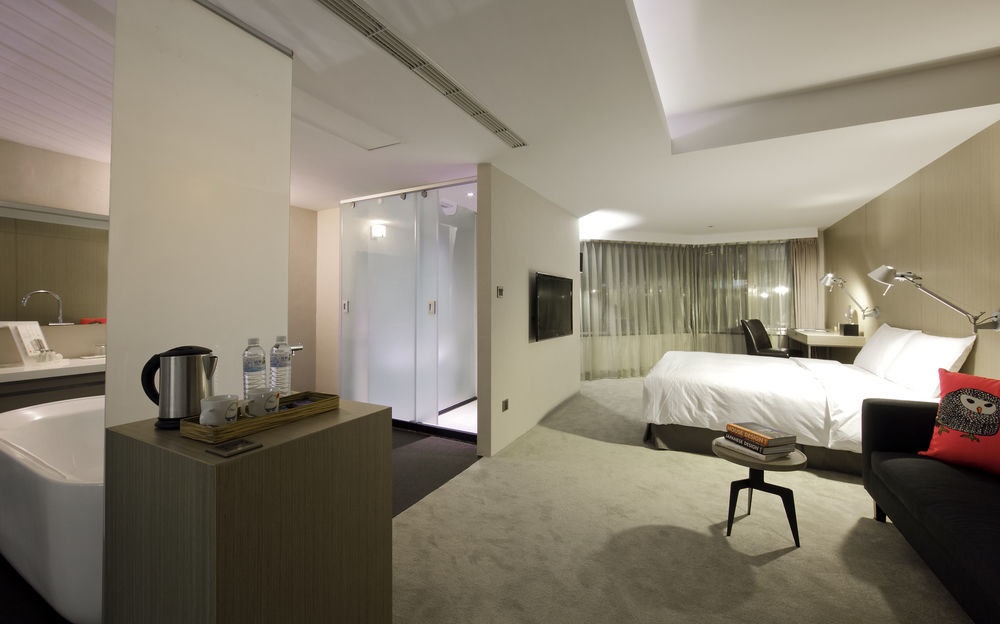 Hotelday Taichung Exterior photo